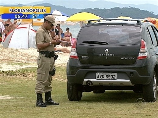 Maior incidência de multas não pagas envolve motoristas estrangeiros em SC