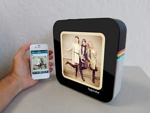 Instacube, A Digital Photo Frame for Instagram