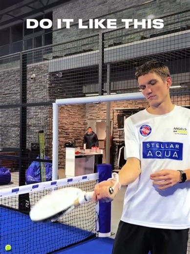 Master the Backhanded Tap Out Padel Shot