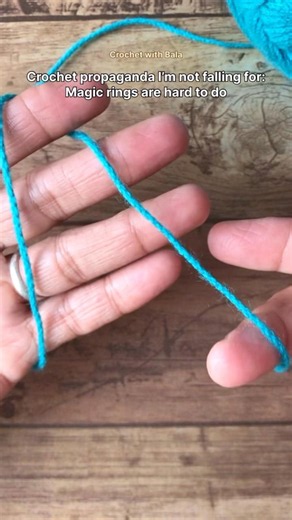 Easy way to make a perfect magic ring #crochet #crocheting #knitting #yarn #tipsandtricks #basic #i