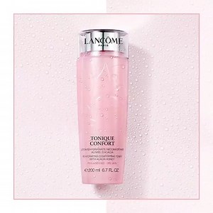 21 reactions · 7 comments | Instant softness. Radiant well-being., our #1 Toner to purify and rehydrate skin with Hyaluronic acid and Acacia Honey. Instant softness. Radiant well being. What’s your #1 comfort moment? #Lancome #ConfortGelMain #Skincare | Exclusive Lines | Facebook