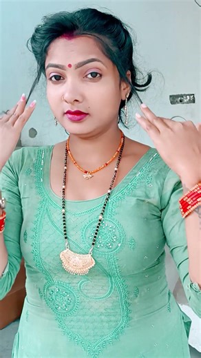 originally priced around $1.5 million is the mercedes CLR GTR considered oneof the most expensive