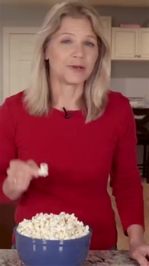 Is Popcorn a Low-Carb Snack on a Diet? Discover if popcorn is a suitable low-carb snack for weight loss. Explore the pros and cons of incorporating popcorn into a low-carb or keto diet. Find out how this light and airy snack can impact your carb intake and weight loss goals. #PopcornDebate #LowCarbSnacks #KetoDietTips #WeightLossJourney #HealthySnacking #CarbIntake #HealthyDiet #NutritionalBenefits #WeightLossGoals #DietingTips