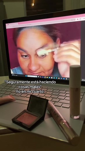 Tutorial de Maquillaje con Paty Burgos