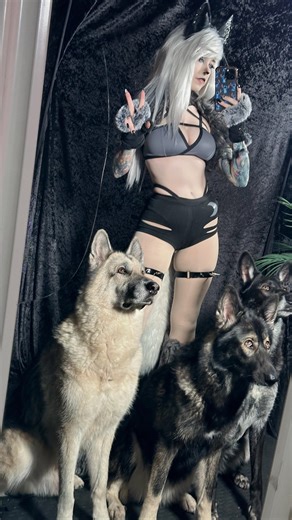 Ember Wolf on Instagram: "Taking a picture 📸 Fit @moeflavor Wolfies @kuckunniwi_lupinedogs ~ #helluvaboss #helluvabosscosplay #loona #loonacosplay #spindlehorsetoons #cosplay"