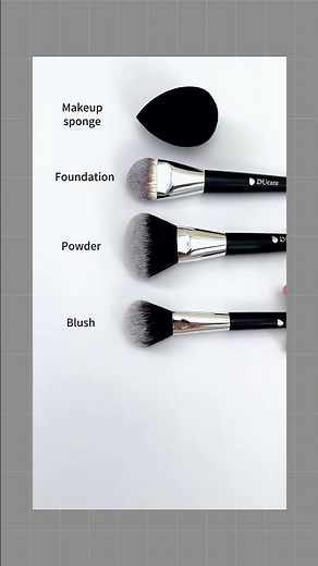 See link in bio for 6 must have makeup tools you NEED!💖