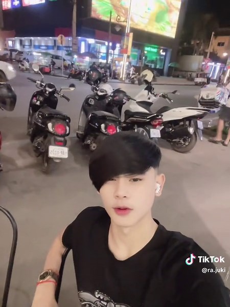 Trendy Social Media Posts featuring Various Languages and Emojis