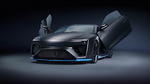 Nathalie Methanol Fuel Cell — Roland Gumpert