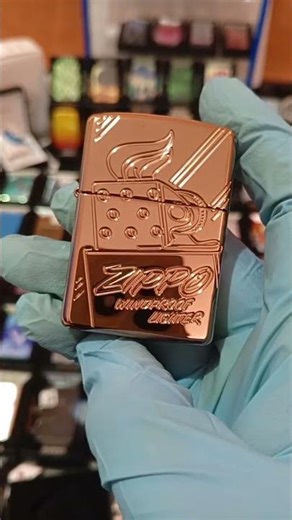 Highlight live | Script Logo Collectible