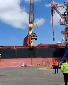 6.3K views · 26 reactions | That's a lot of weight swinging around! BOOM! | Dump Truck Loads | Facebook