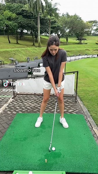 Slow Motion Iron Swing for Perfect Golf Technique