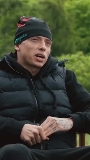 Central Cee was forced to pull his pants up on the red carpet.#centralcee #fyp #usa #rapper