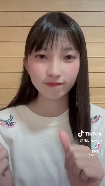 今日はストロベリームーンらしい！！！@ふうな #Fizz #福島美少女図鑑 #芳賀沼楓那 #07#fjk