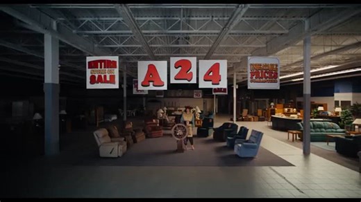 Backrooms, il trailer dell’horror che porta l’incubo virale sul grande schermo