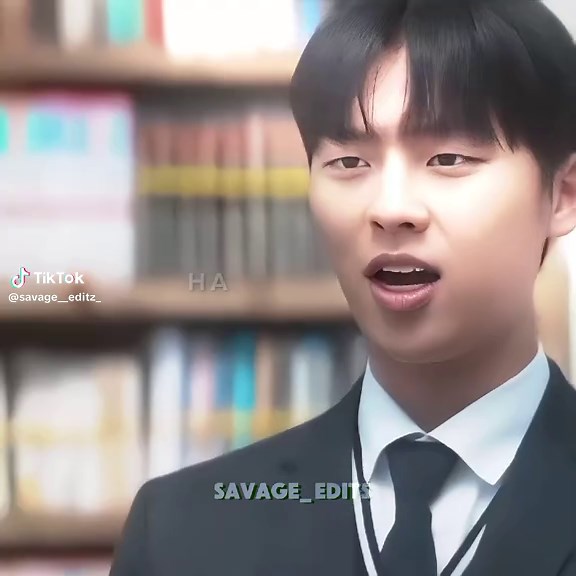 Father & son duo 🤣🙏🏻 . . . . #foryoupage #twinklingwatermelon #vivalavida #watermelonsuger #hayichan #haeungyeol