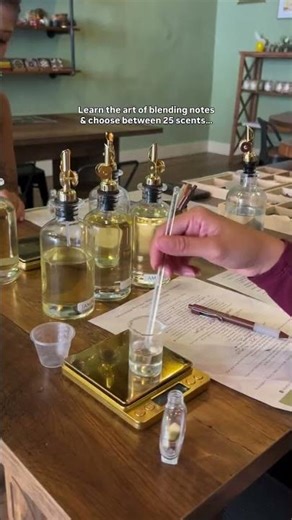 The perfect gift for your boo! 🌸✨ Join our perfume workshop! 🎟️ #Chicago