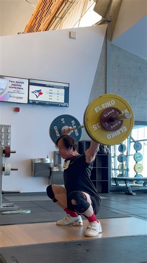 Snatch up to 215lb #weightlifting