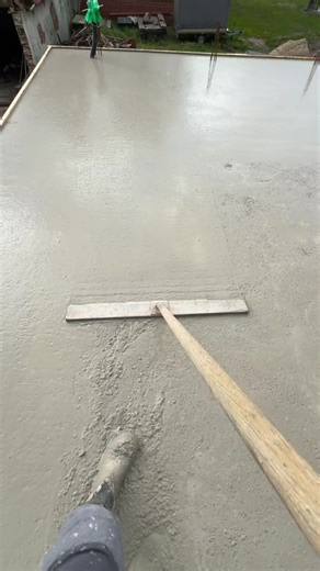 4.4K views | The long-handled bull float spreads the surface evenly, sealing air pockets and guiding the mix to perfect balance. #SmartConstruction #ConcreteFinishing #WorkSatisfying #fblifestyle | Taylor’s on Toft | Facebook