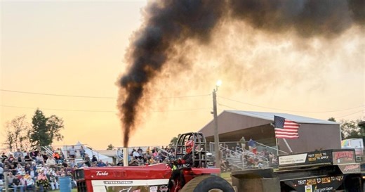 Northwest's competitions pulls in the crowds at tractor pull