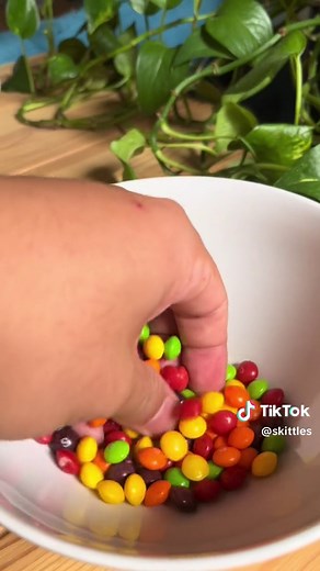 Hear the rainbow. Taste the rainbow.