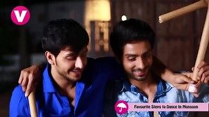 This is how our stars grooved when we asked them their favourite Monsoon Step! Watch this video and stay tuned on Friday 17th July,6:30 PM only on V! | Channel V India