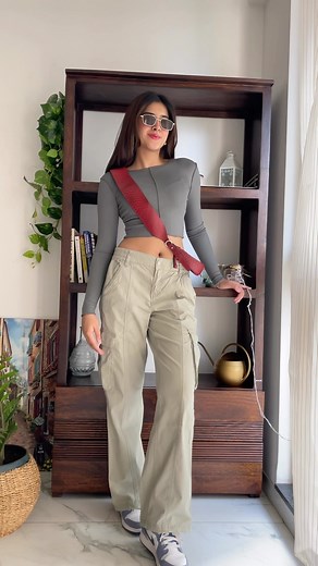 Devika Vinayek on Instagram: "Casual ootd🤍 Top- zara Pants- H&m Shoes- nike Bag- @shopmistry . . . . #DressupwithDevi #explore #casual #outfit #aesthetic #outfitideas #reels"