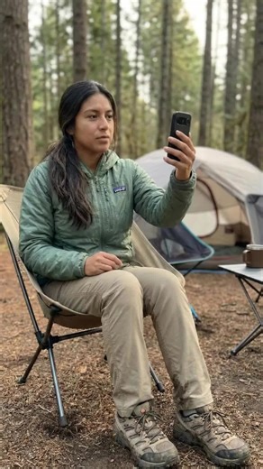 Tired of slow or unreliable WiFi when you’re out? This little gadget makes staying online super easy—wherever you go #PortableWiFi #StayConnected #TravelEssentials #LifeHacks #AlwaysOnline