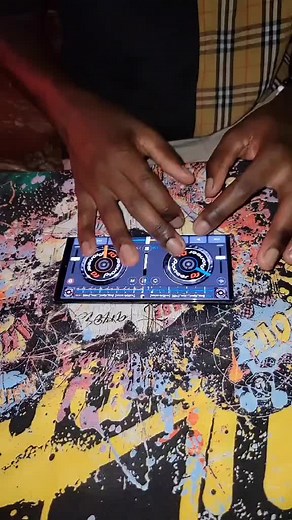 This is how to scratch video using your phone #crossdj #dj #fyppppppppppppppppppppppp