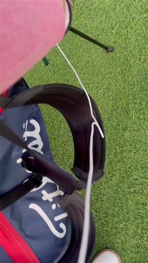 Made this digital golf range finder using my phone gps an esp32 and a OLED screen. #golf #arduino