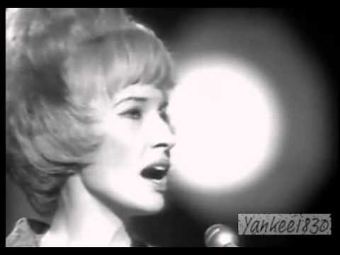 Tammy Wynette - DIVORCE