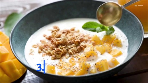 These foods will keep your bones from aging, dietitian says