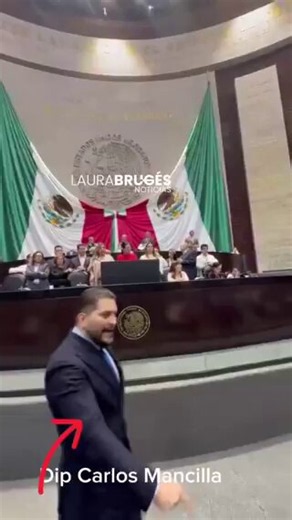 🚨 Extra, extra: diputado del #PRIAN intenta golpear a legislador morenista.📢¿Se acuerdan del diputado del #PRIAN que agredió al compañero @fernandeznorona?Sí, el señor @CarlosGMancilla. Pues ahora intentó irse encima del diputado @ZenyazenEscobar, pero esta vez se topó con pared.Jajaja, ahora sí encontró la horma de su zapato.A ver si ya entiende que no puede andar queriendo golpear a todos los legisladores del movimiento.Qué nivel de desesperación traen algunos en la oposición.Los del #PRIAN 
