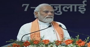 Prime Minister Narendra Modi In Varanasi, Inaugurates Midday Meal Kitchen |