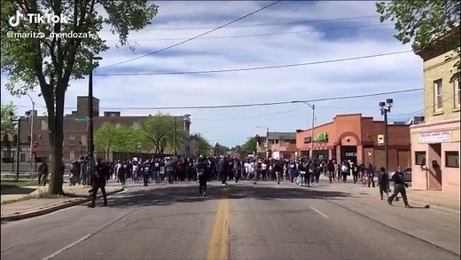 553K views · 19K reactions | "Waymaker, miracle worker Promise keeper, light in the darkness My God, that is who You are"  What a beautiful moment. ❤️ | K-LOVE Radio | Facebook