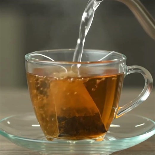 ප්ලාස්ටික් ද? Tea Bags ගැන ඔබ නොදත් ඇත්ත! 😱🍵 | Microplastics in Tea Bags