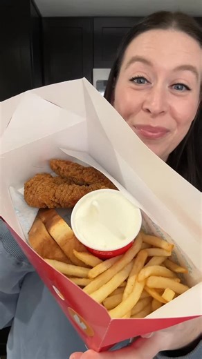 Foodwanderer on Instagram: "#ad Trying the New Swicy Menu at DQ! Get the NEW! Flamethrower Chicken Strip Basket for just $6.99. I loved to pair it with the NEW! Pineapple DQ Cooler with Tajin to wash it down. Available for a limited time at participating locations! Terms apply. #happytastesgood @dairyqueen"