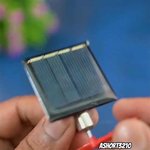 How to Make a DIY Solar Powered Toy Car #electrician #solarelectric #elecraft #elecrtic #shorts