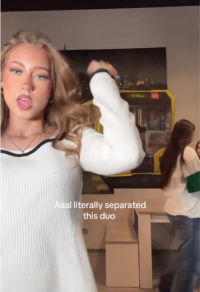 Asal's Dynamic Dance Moves Showcase Talent