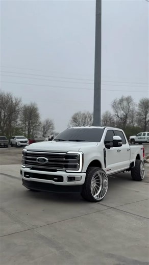 2024 Limited Ford F-250 26x14 American Force Motion 305/30/26 Venom Ragnarok tires #powerstroke
