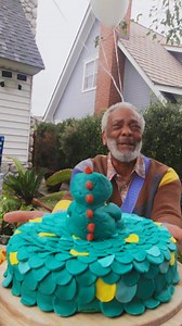 Baked something special for your family? Send and receive your items easily with Courier—now available on Uber | Uber