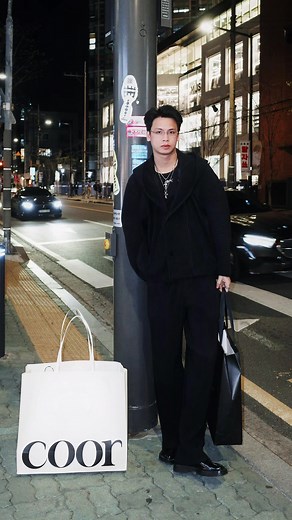 Gần 30 triệu cho một set quần áo toàn Polyester ? Issey Miyake Homme Plissé #Fashion #isseymiyake #outfit #hung2702