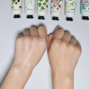 SEOMOU Wholesale Hand Cream Mini 30g Natural Cream Lotion Hand Moisturizing Cream for Winter