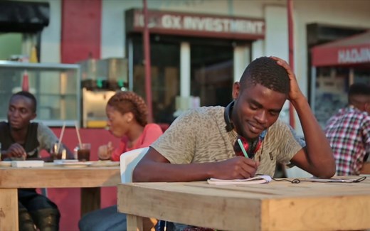 【搬运】非洲神机 传音Boom J8！宣传片