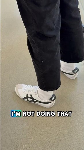 The barefoot version of this year's most popular sneakers: Onitsuka Tiger