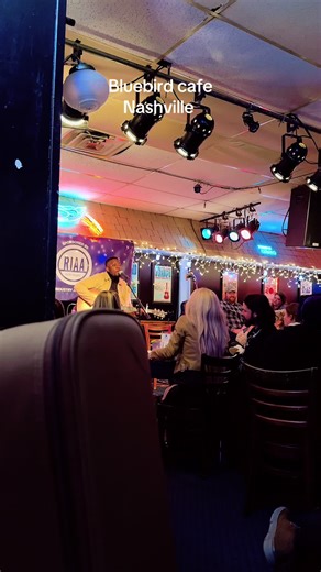 @The Bluebird Cafe . .#fy #trending