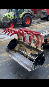 1.5M views · 4.2K reactions | Girl Tractor Driver Loading Silage on a Cow Farm #cow #farm #tractor #facebookreels #explorepage #challenge #CreativeContent #reels #videocontent #funtimes #Amazing #entertainment #craftywork #LikeFollowShare #follower #fyp | Tammie Martinez | Facebook