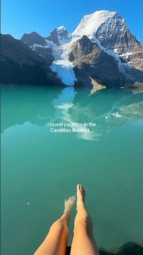 Welcome to berg lake 😍 #explorecanada #beautifulbc #hikingadventures #canadianrockies