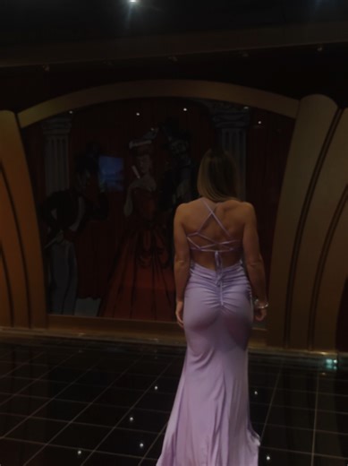 Video di Jennifer Proietti (@jennyfer_fitness) su muscle women in dress