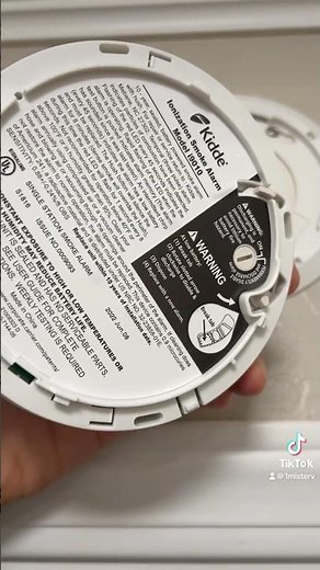 How to remove and test smoke alarms? Quick easy #smokedetector #subscribetomychannel steps