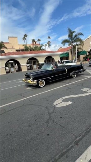 Clean or too much? 👀 #cadillac #impala #carshow #lowrider